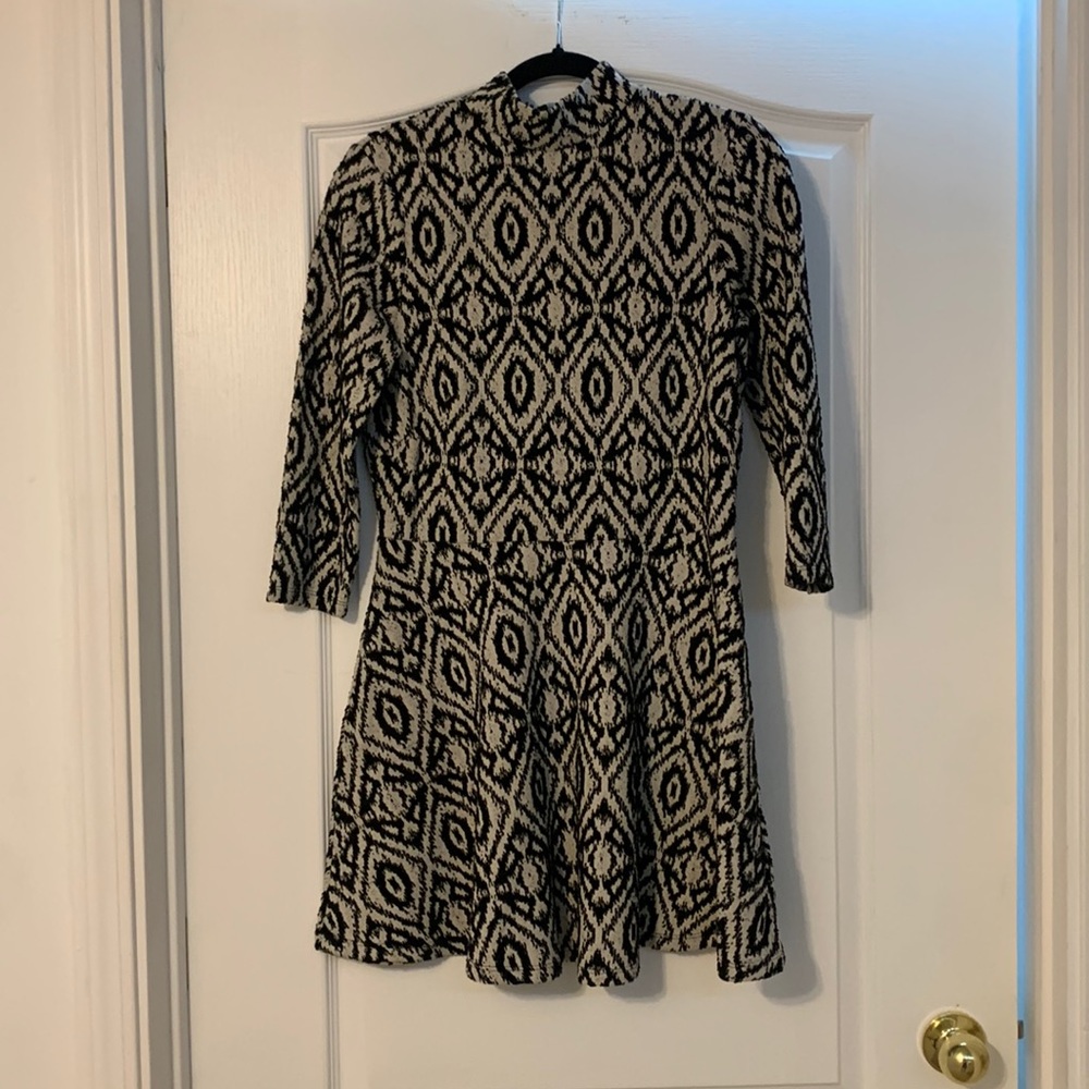 H&M Black and White Pattern Mock Turtle Neck Mini Dress